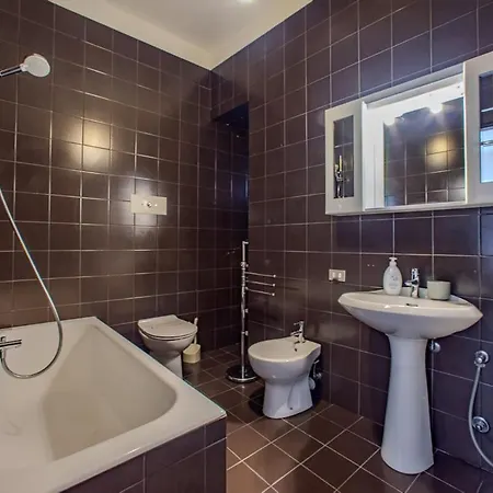 Casa Dei Pittori - A Pochi Passi Da Piazza Erbe Appartement Verona